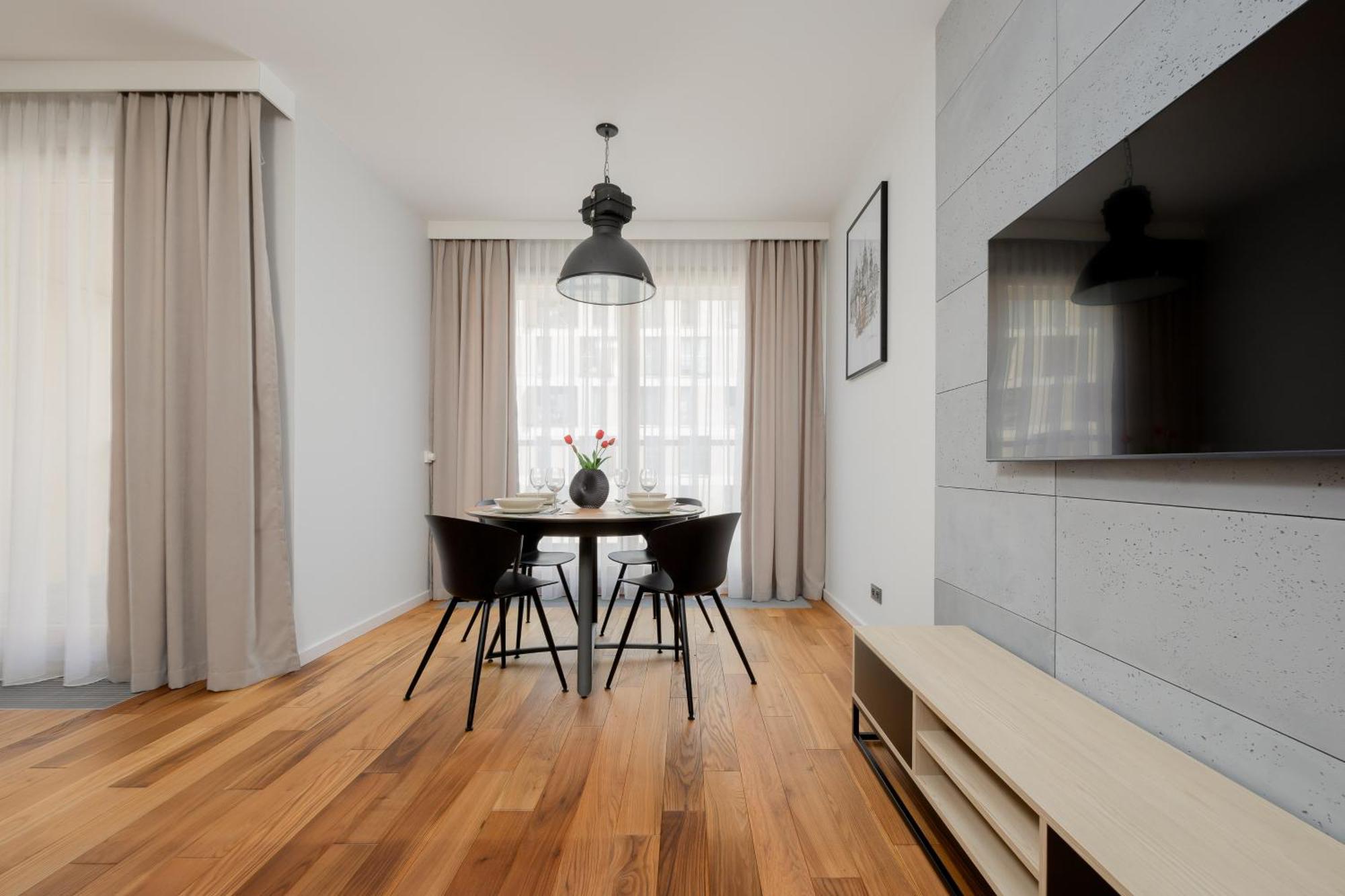 Cozy Apartments With Parking In The 19Th District By Noclegi Renters Варшава Екстер'єр фото