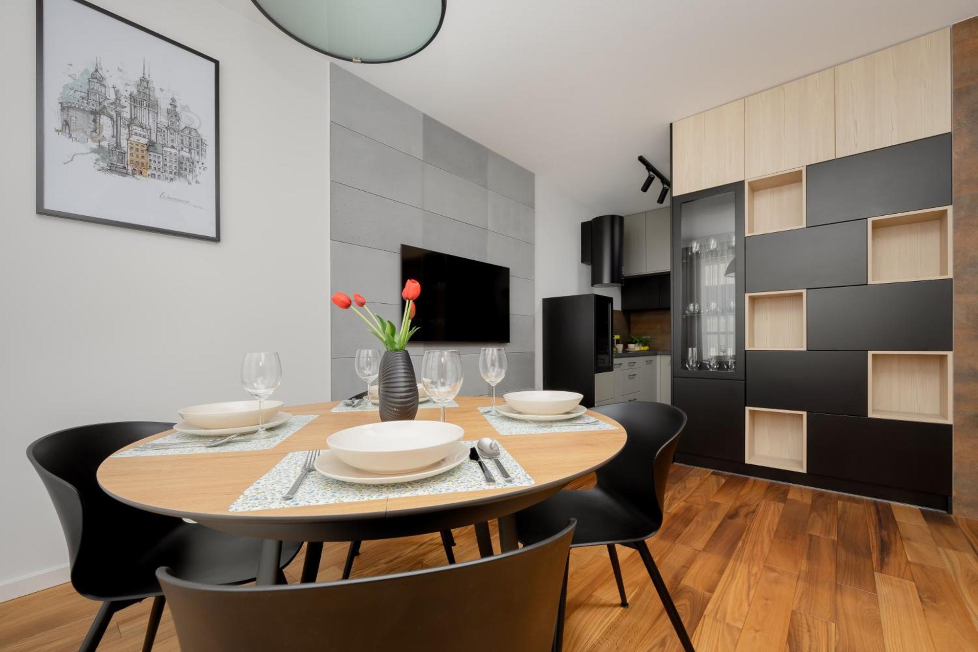 Cozy Apartments With Parking In The 19Th District By Noclegi Renters Варшава Екстер'єр фото
